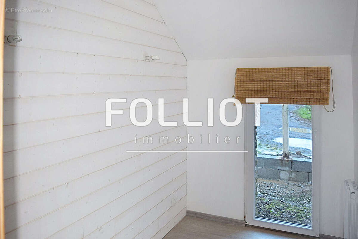 Maison à SAINT-SAUVEUR-LENDELIN