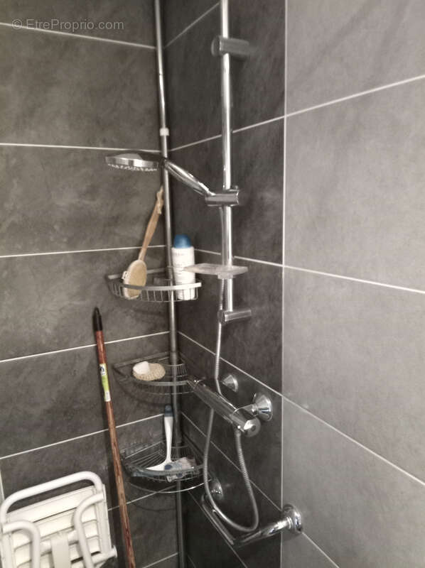Appartement à LA CRAU