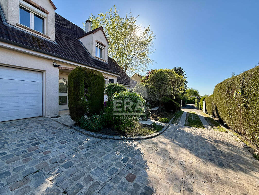 Maison à NOISY-LE-ROI