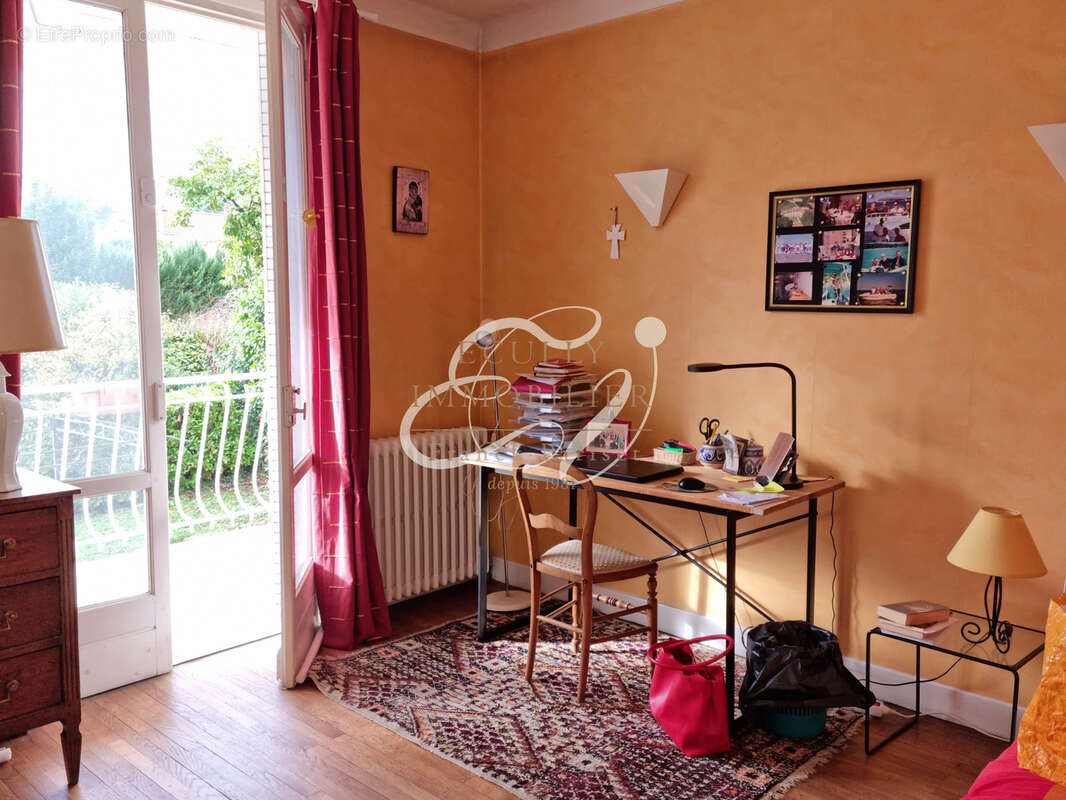 Maison à TASSIN-LA-DEMI-LUNE