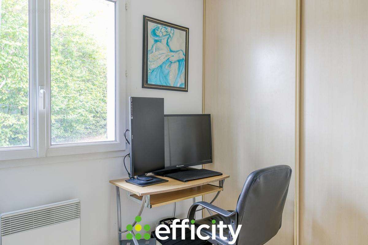 Maison à AUBERIVES-SUR-VAREZE