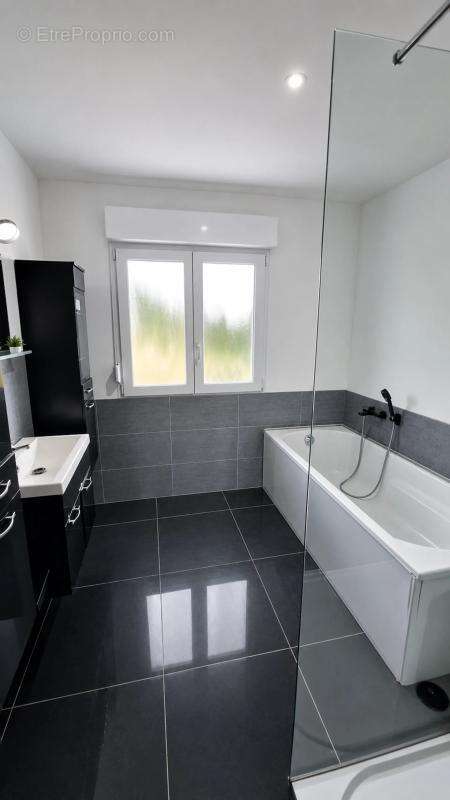 Maison individuelle de 160 m2 f6 de plain pied 4 chambres garage et jardin - photo 15