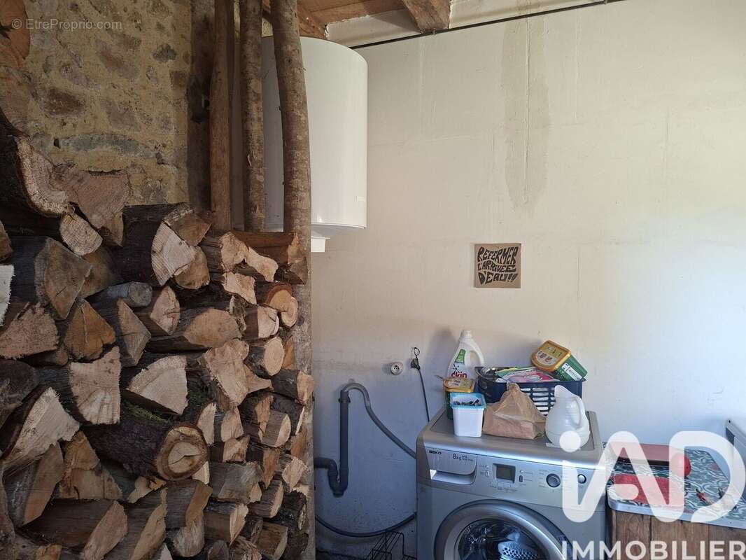 Photo 8