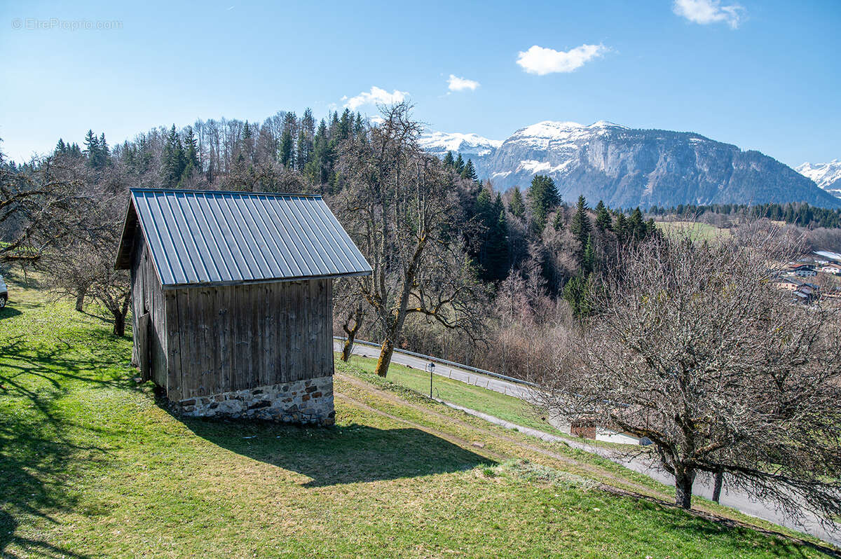 Maison à ARACHES-LA-FRASSE