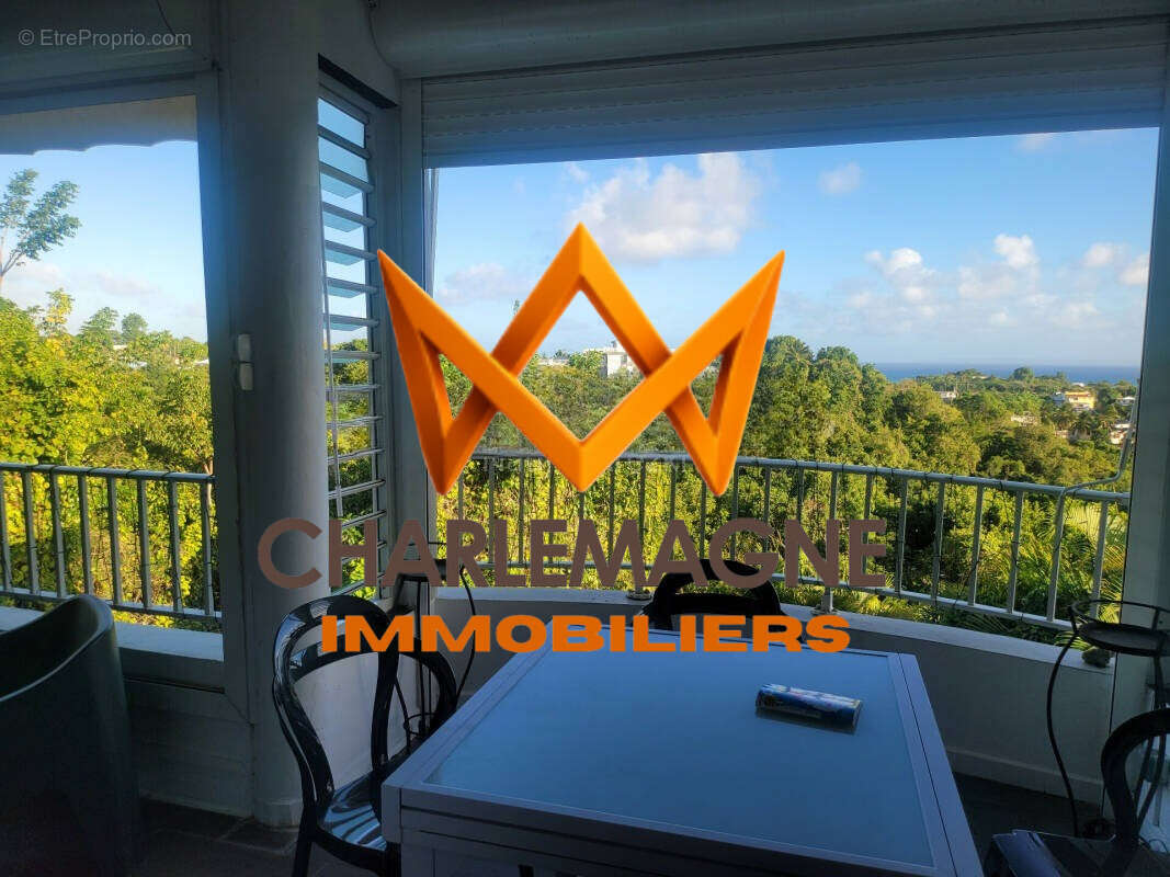 Appartement à LE GOSIER