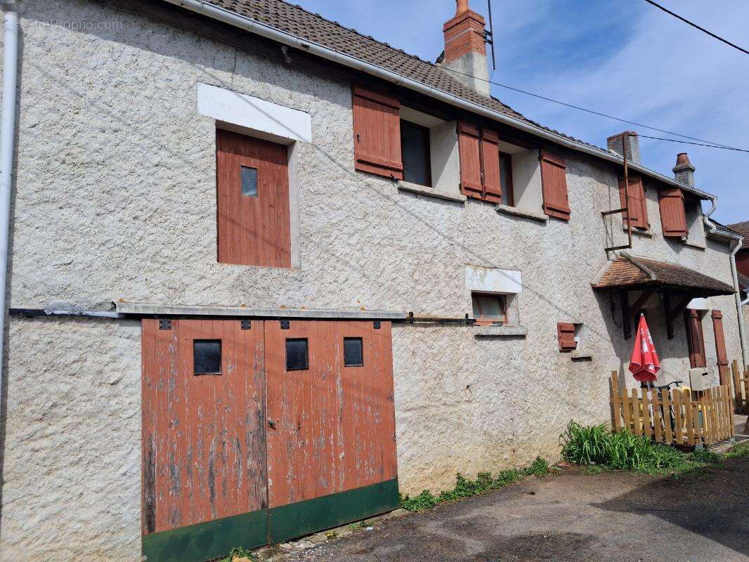 Appartement à COSNE-COURS-SUR-LOIRE