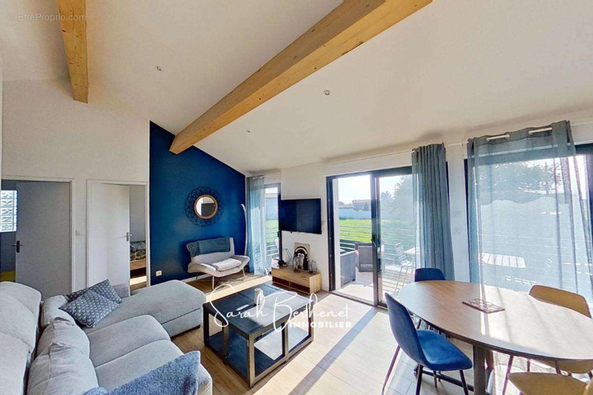 Appartement à SAINTE-CONSORCE