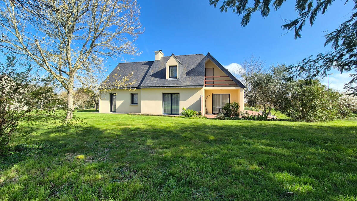 Maison à CLOHARS-CARNOET