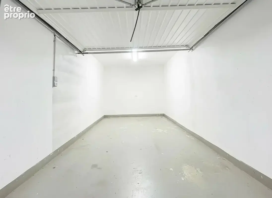 Antibes – t3 61 m² – jardin privatif 125 m² – piscine – parking - photo 16
