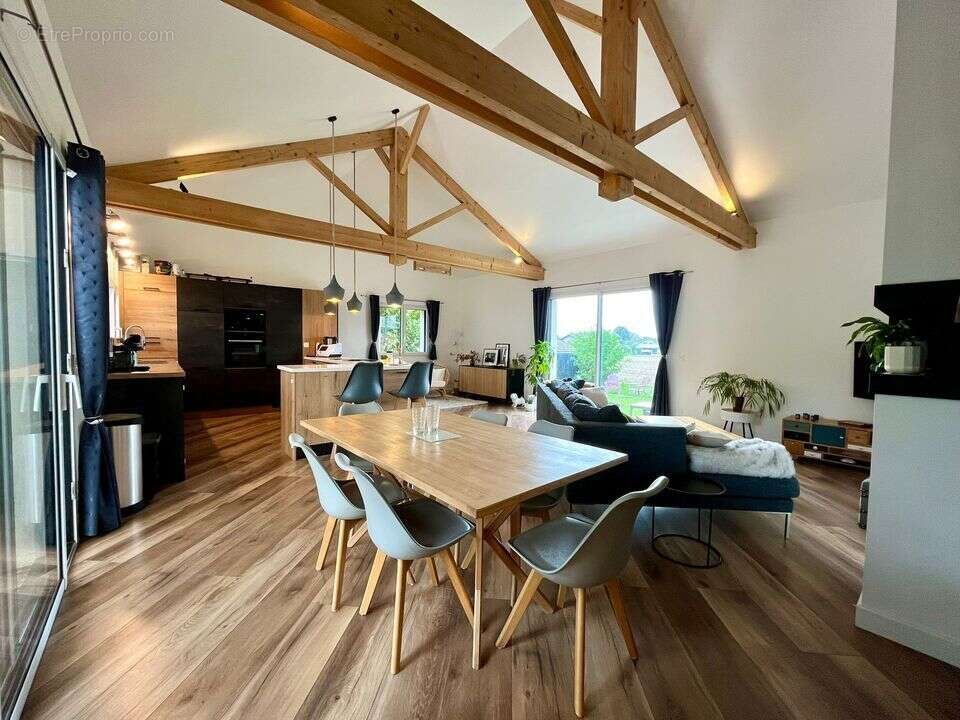 terrain piscinable - Maison à ARENTHON