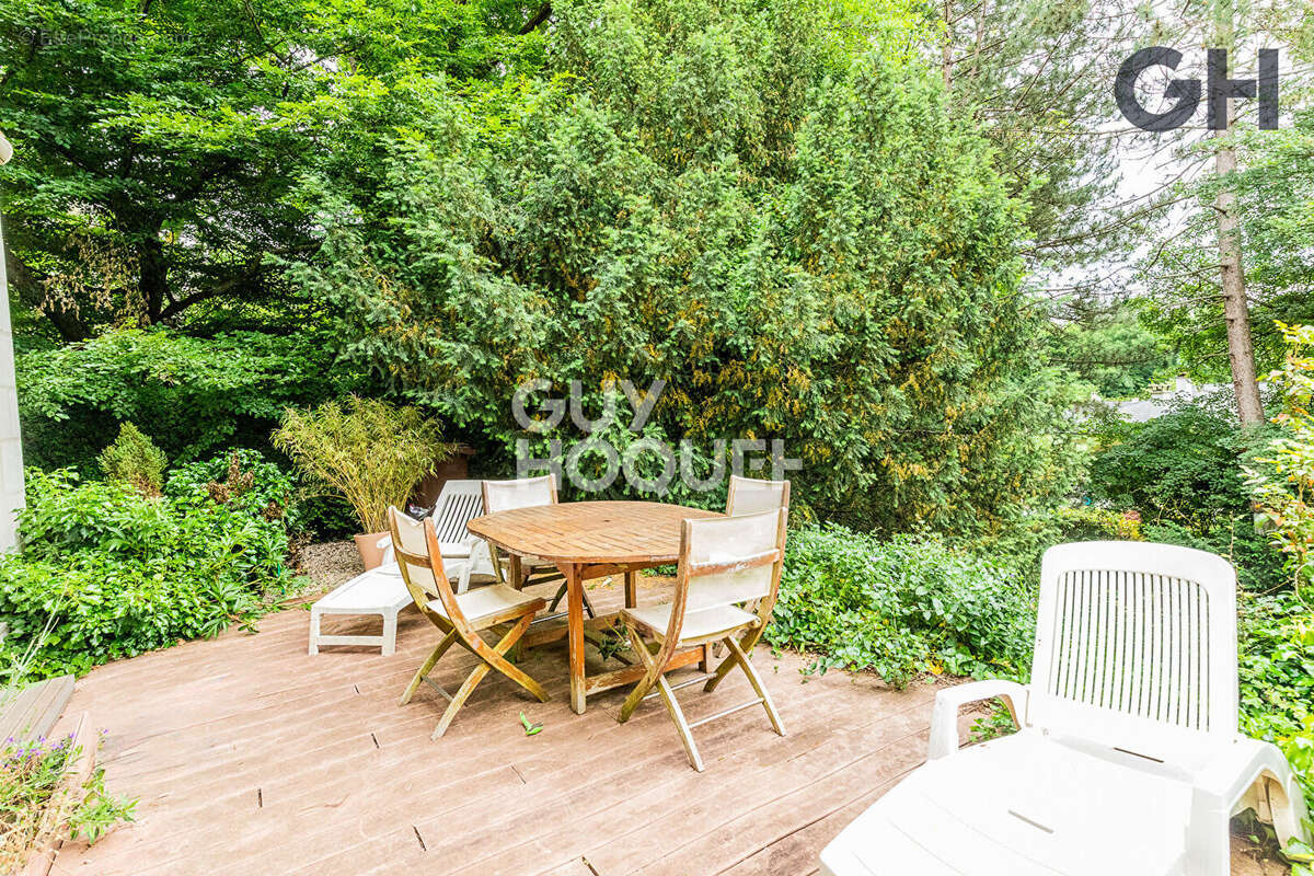 Appartement à ETIOLLES