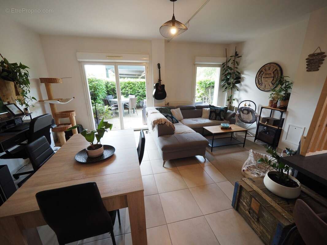 Appartement à BOIS-D'ARCY