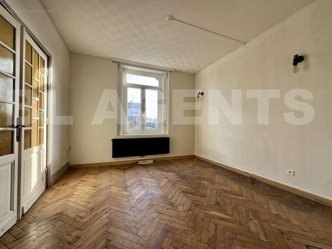 * salon 2 - Maison à FOUQUIERES-LES-LENS