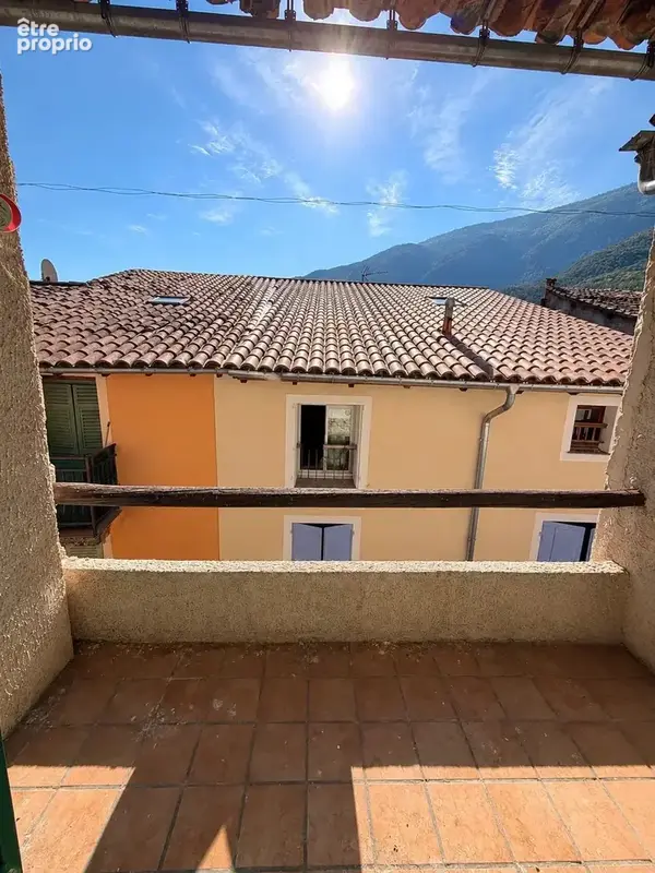 Photo Appartement à Puget-Theniers au prix de 29 500€