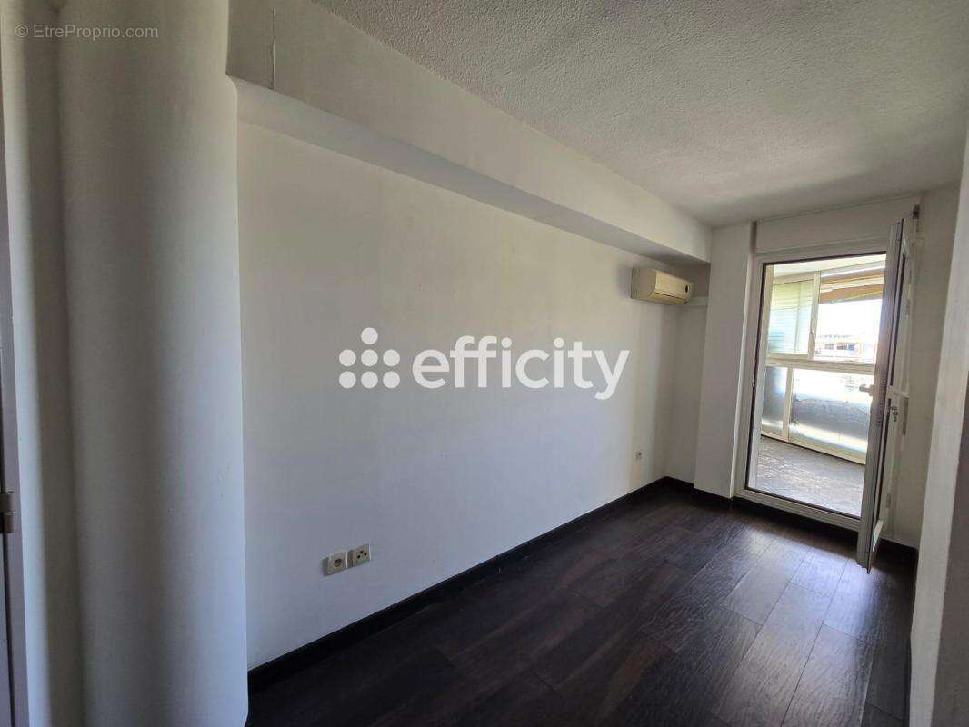Appartement à SAINT-DENIS