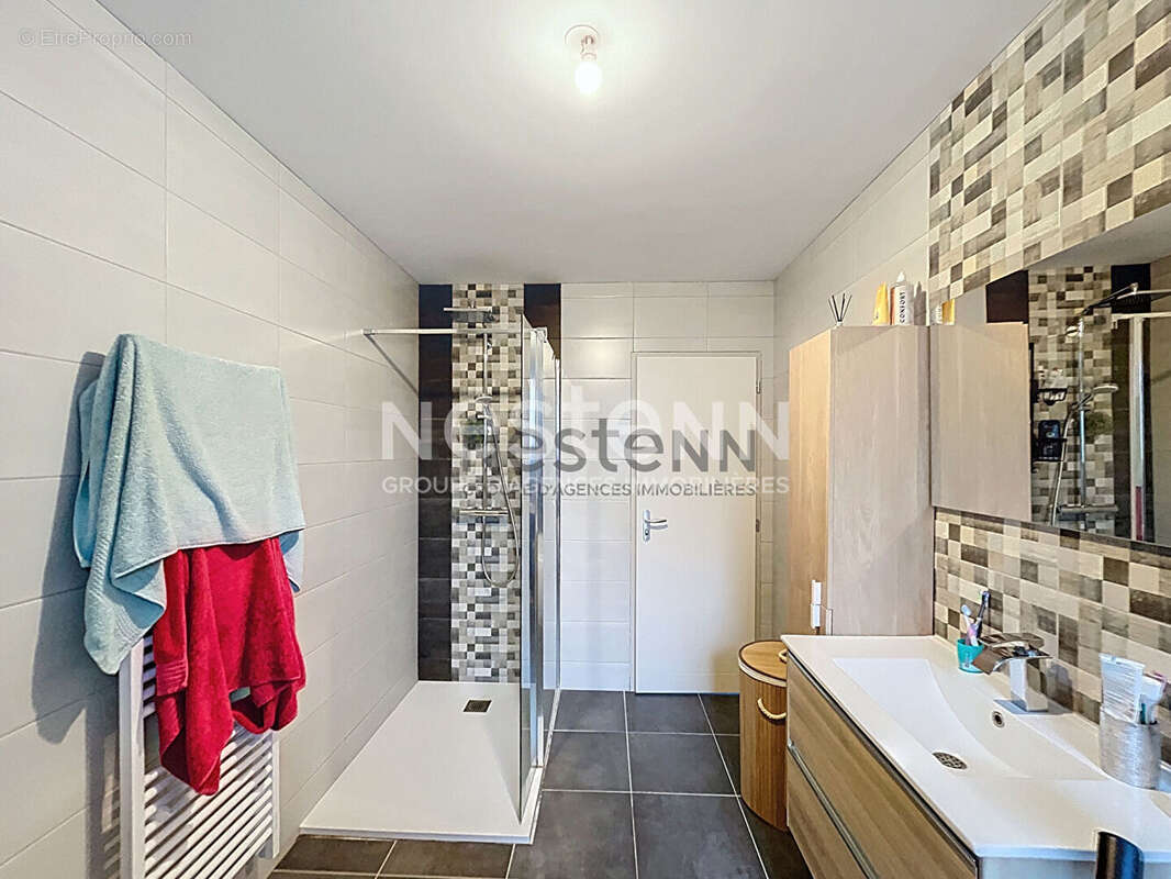 Maison à VILLEBAROU