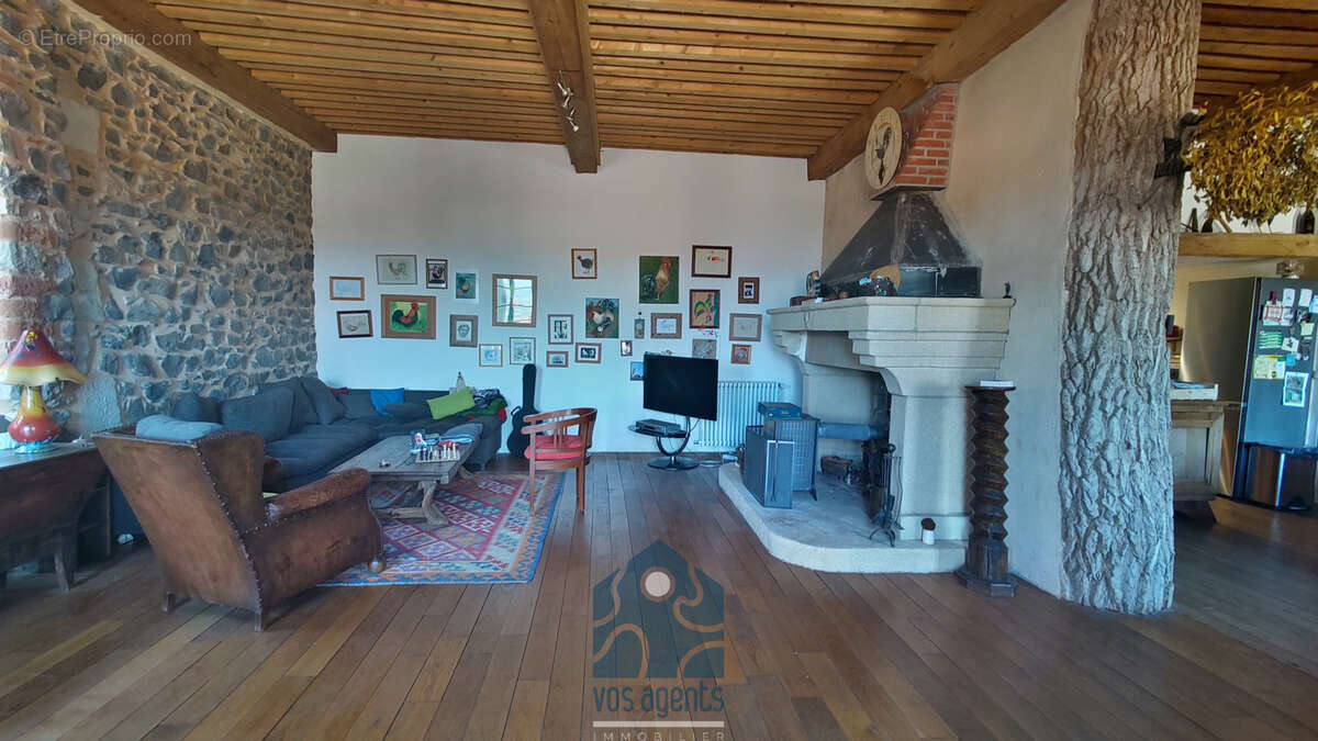 Maison à USSON