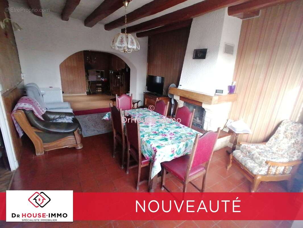 Maison 102 m² à Les Ormes  - photo 2