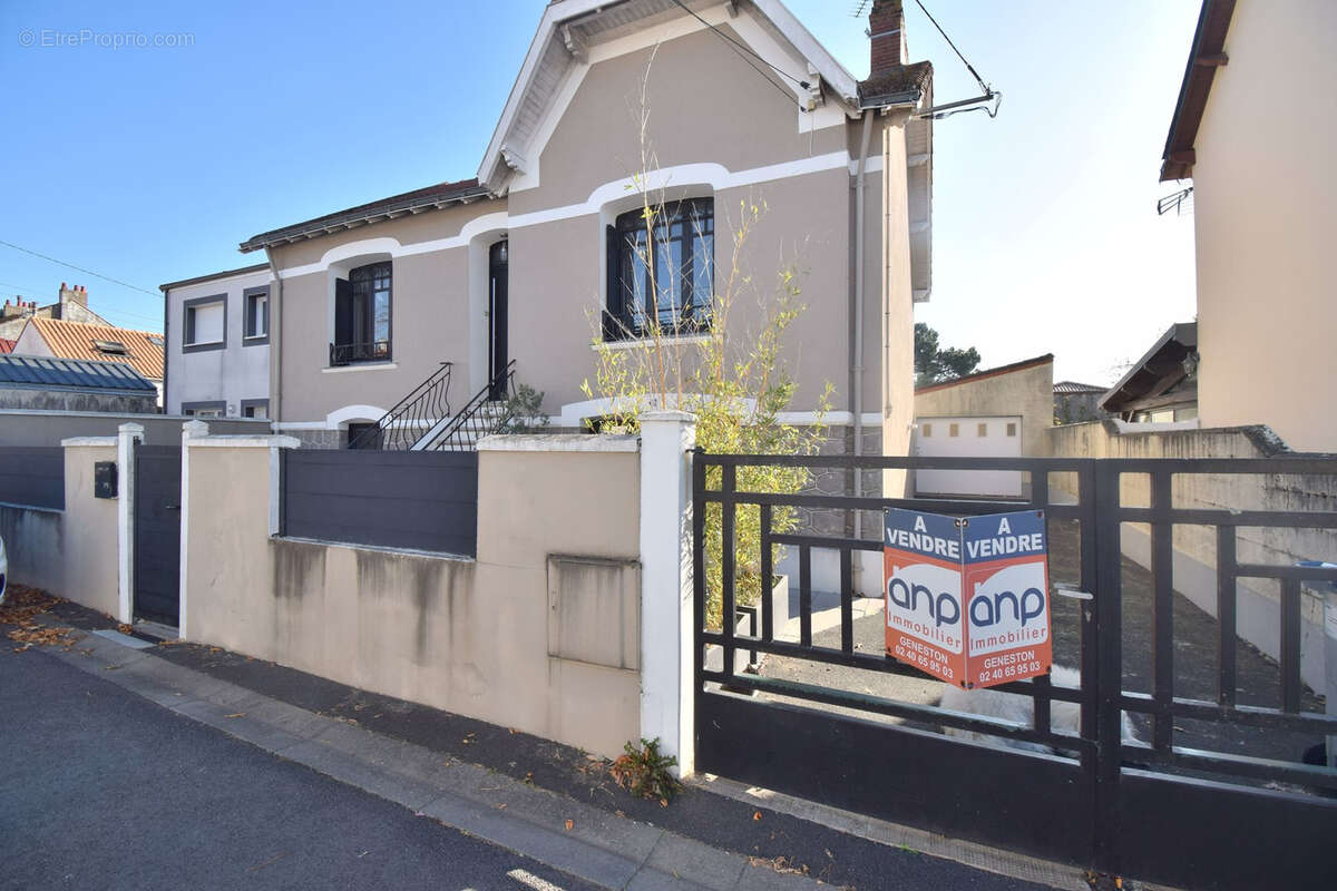 Maison à LA MONTAGNE