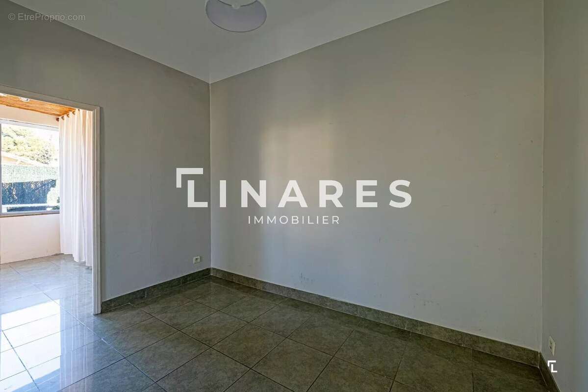 Appartement à MARSEILLE-12E