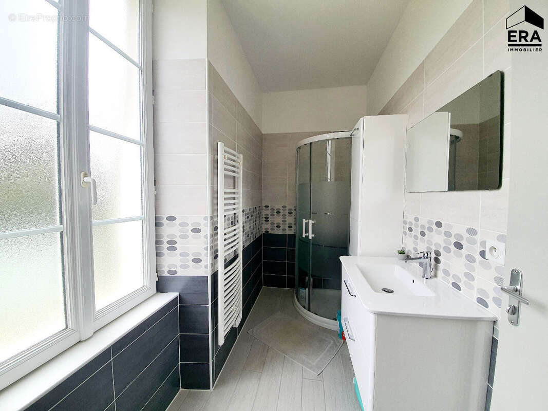 Maison à LA COURONNE