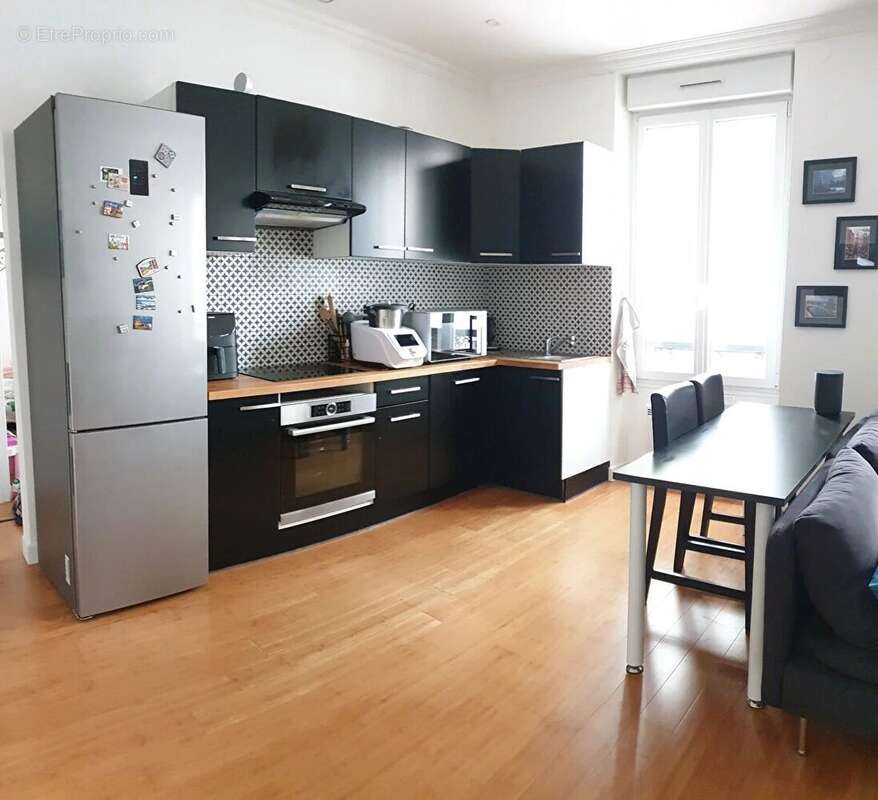 Appartement à CHARENTON-LE-PONT