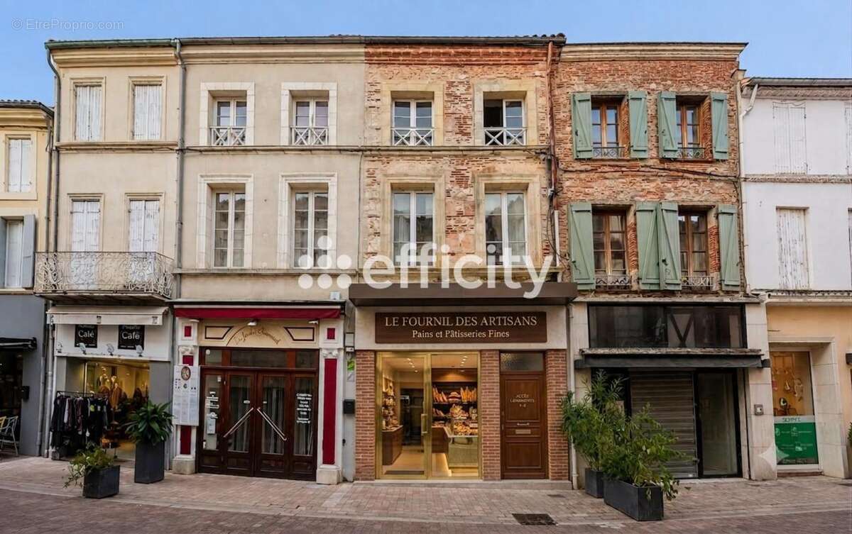 Appartement 188 m² à Villeneuve-Sur-Lot  - photo 2