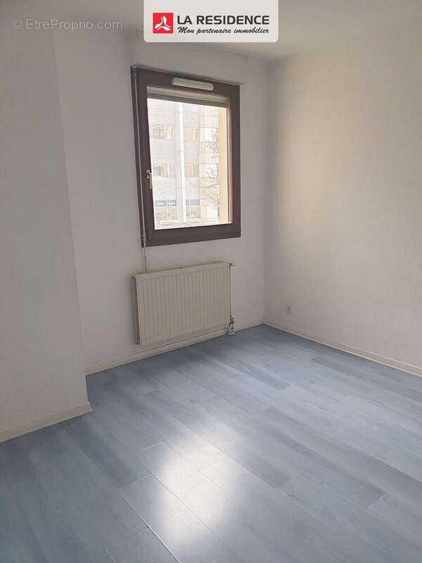 Appartement à MONTIGNY-LE-BRETONNEUX