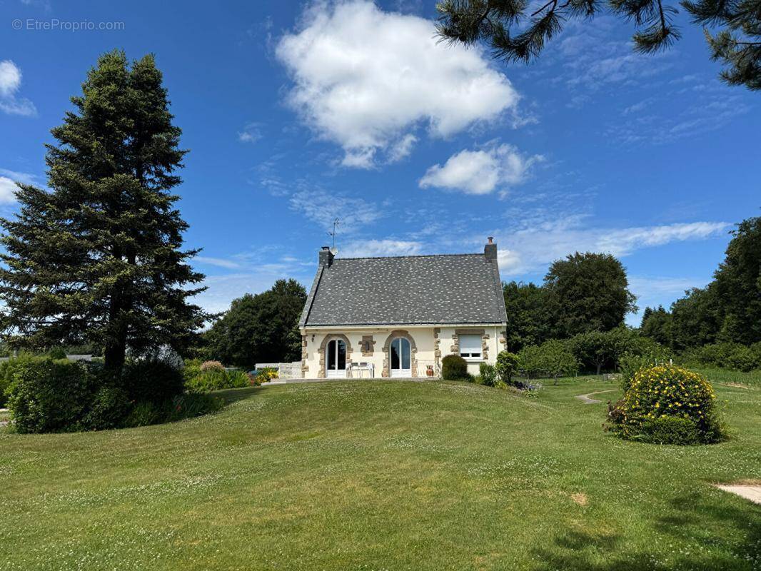 Maison à CAMORS