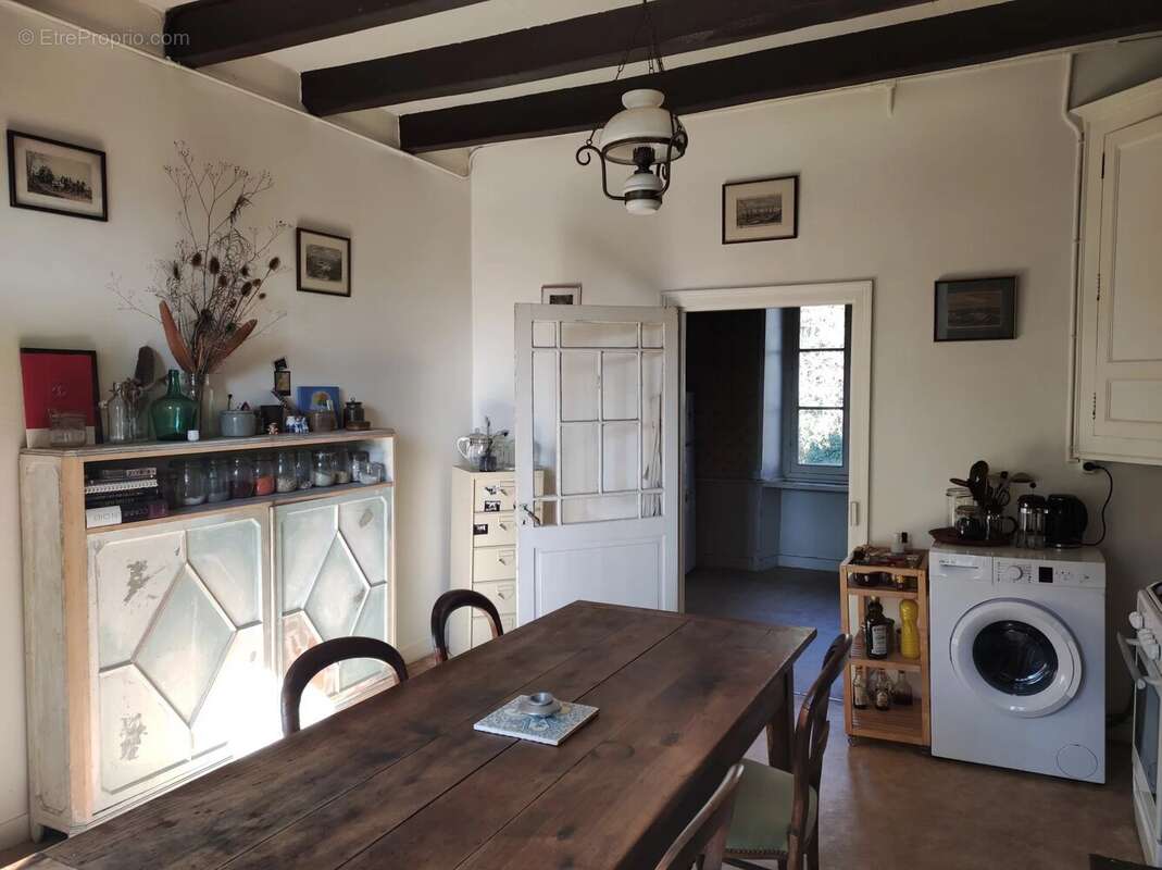 Maison à BUSSEROLLES