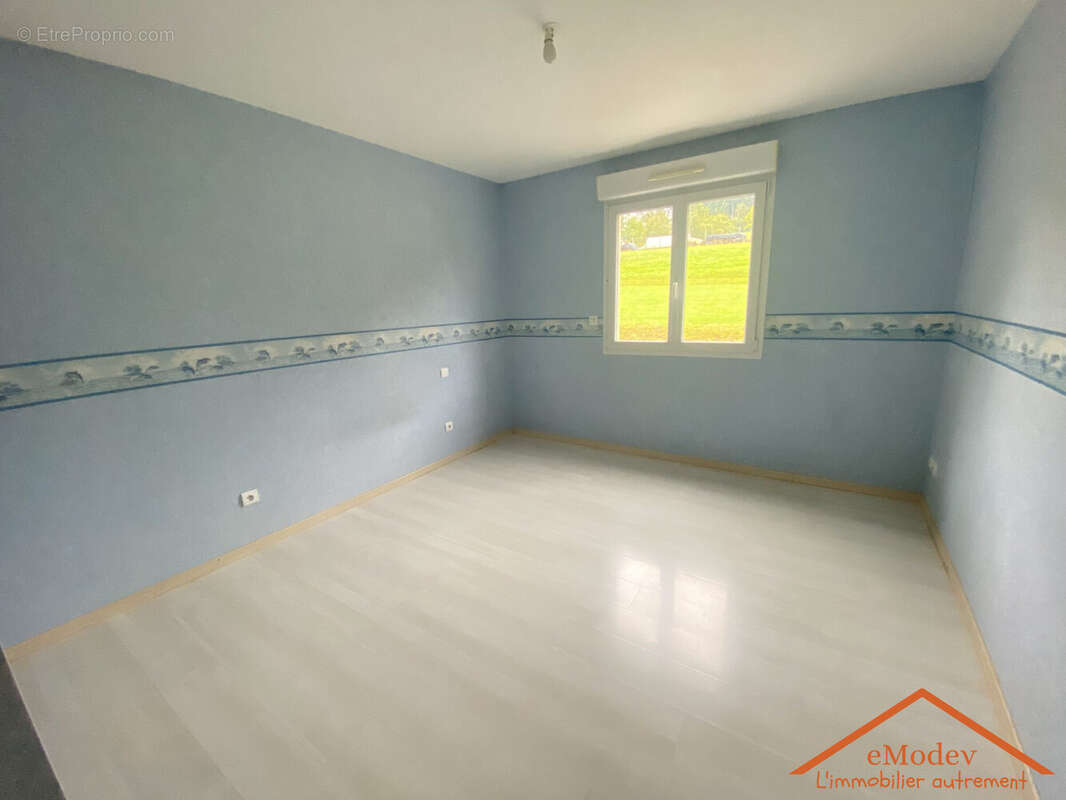 Maison à PROVENCHERES-SUR-FAVE