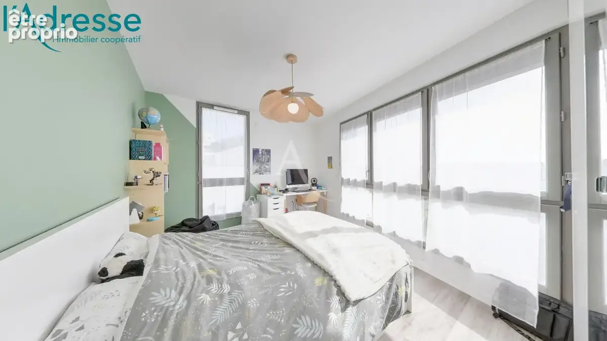 TRES RARE !! Appartement Noisy-le-grand 4 pièces dernier étage terrasse - photo 8