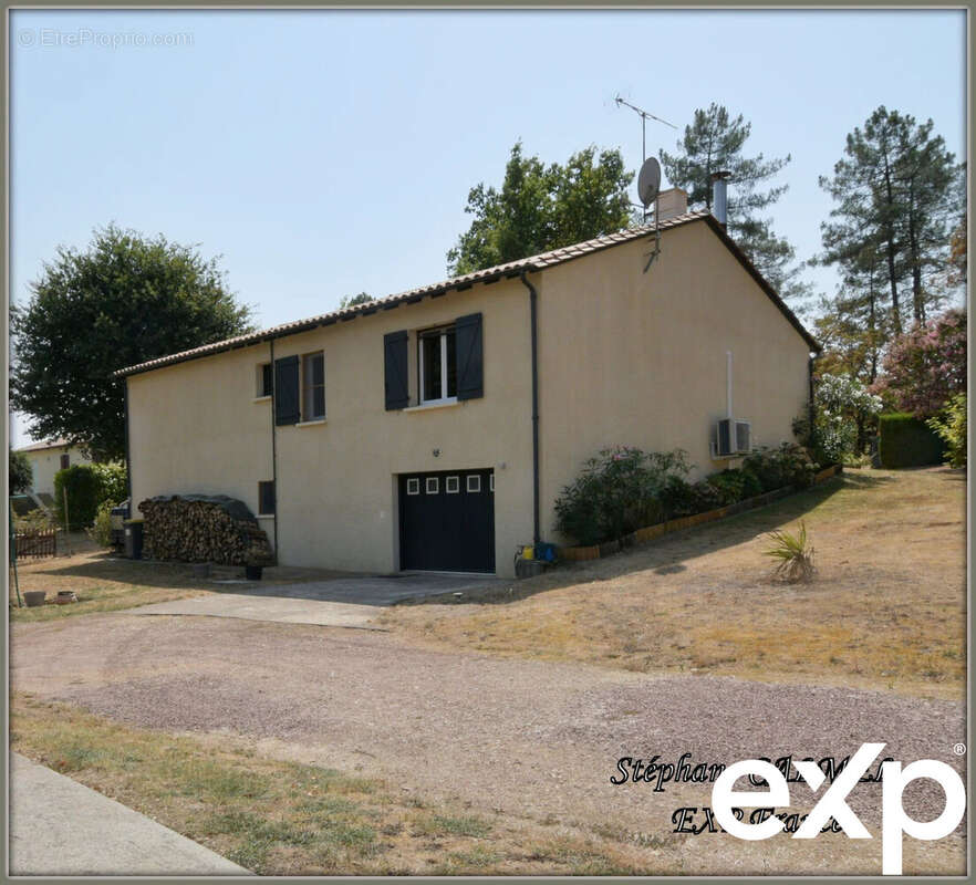 Maison à SAINT-FRONT-DE-PRADOUX