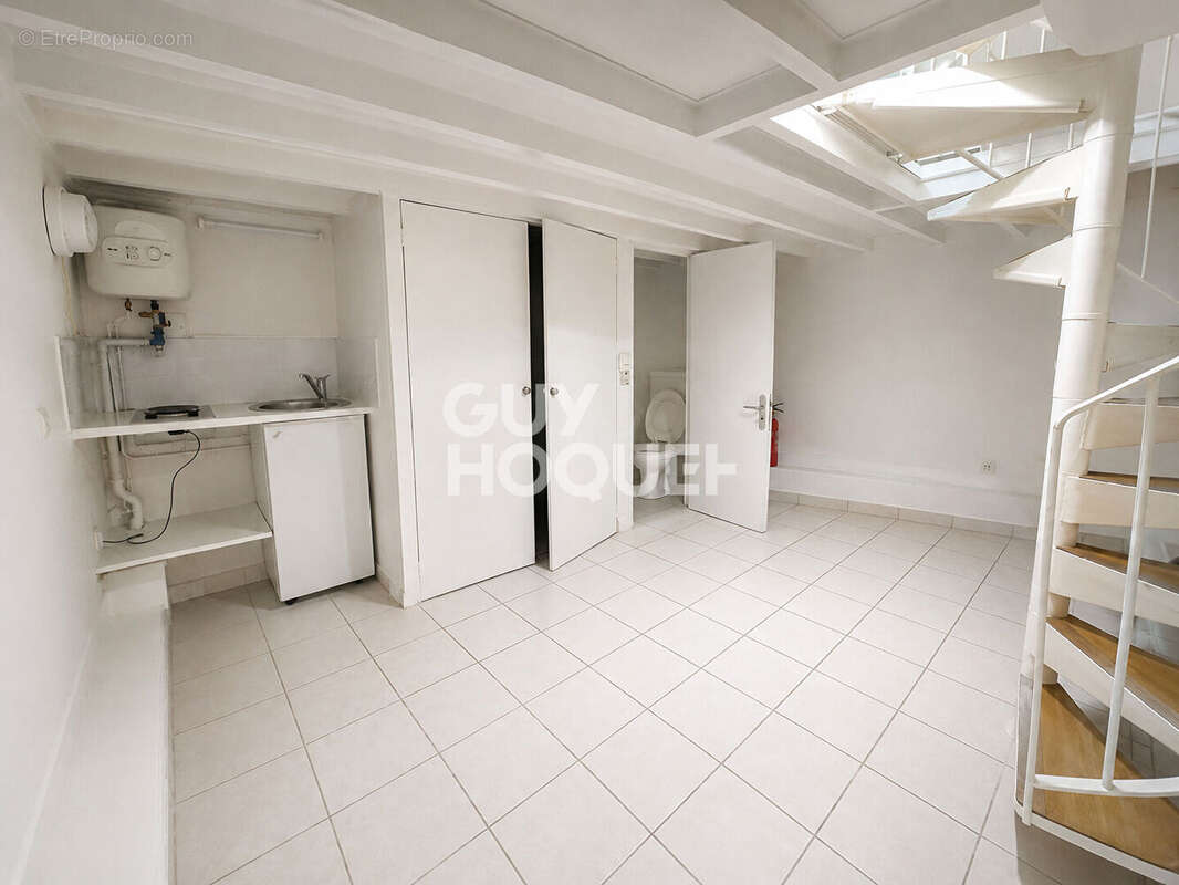 Métro Picpus/Nation Boutique de 100 m² à vendre Paris 12 - photo 6