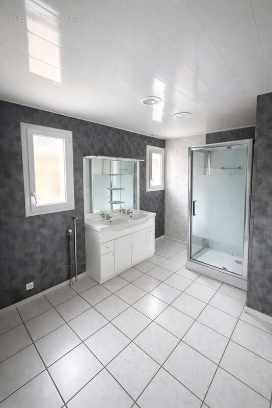 Appartement à ECHALAS