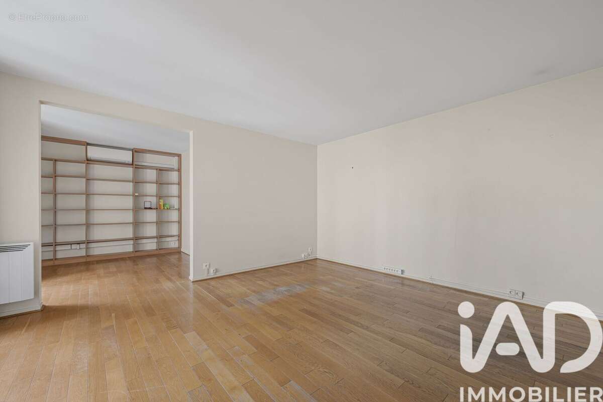 Photo 6 - Appartement à COURBEVOIE