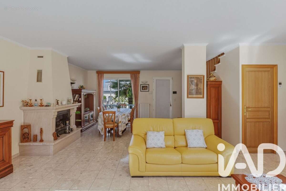 Maison 137 m² à Ormesson-Sur-Marne  - photo 5