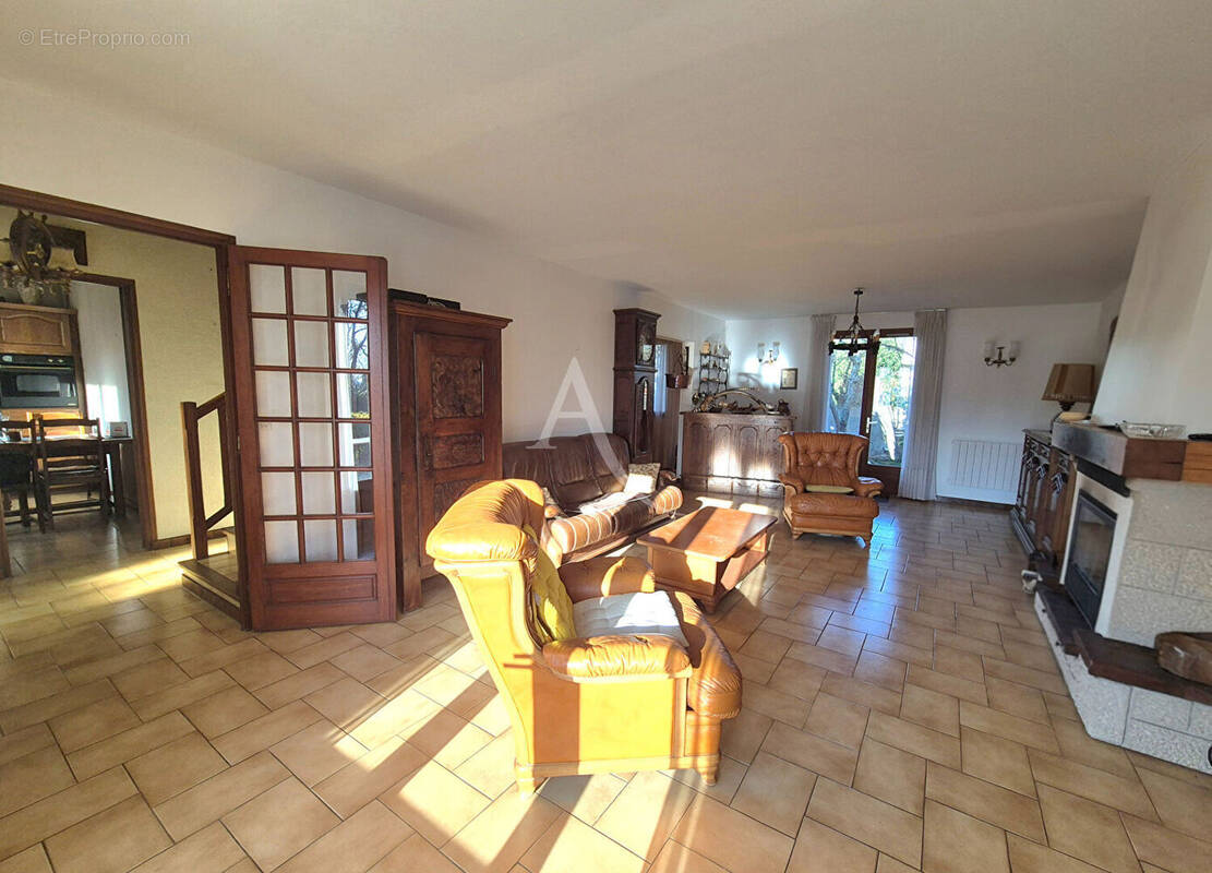 Maison à NEUILLY-PLAISANCE