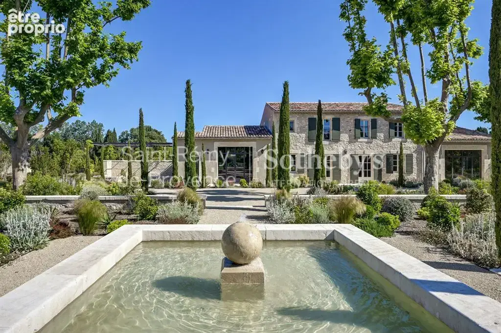 Mas en pierre rénové avec superbe vue sur les Alpilles, tennis et piscine - photo 2