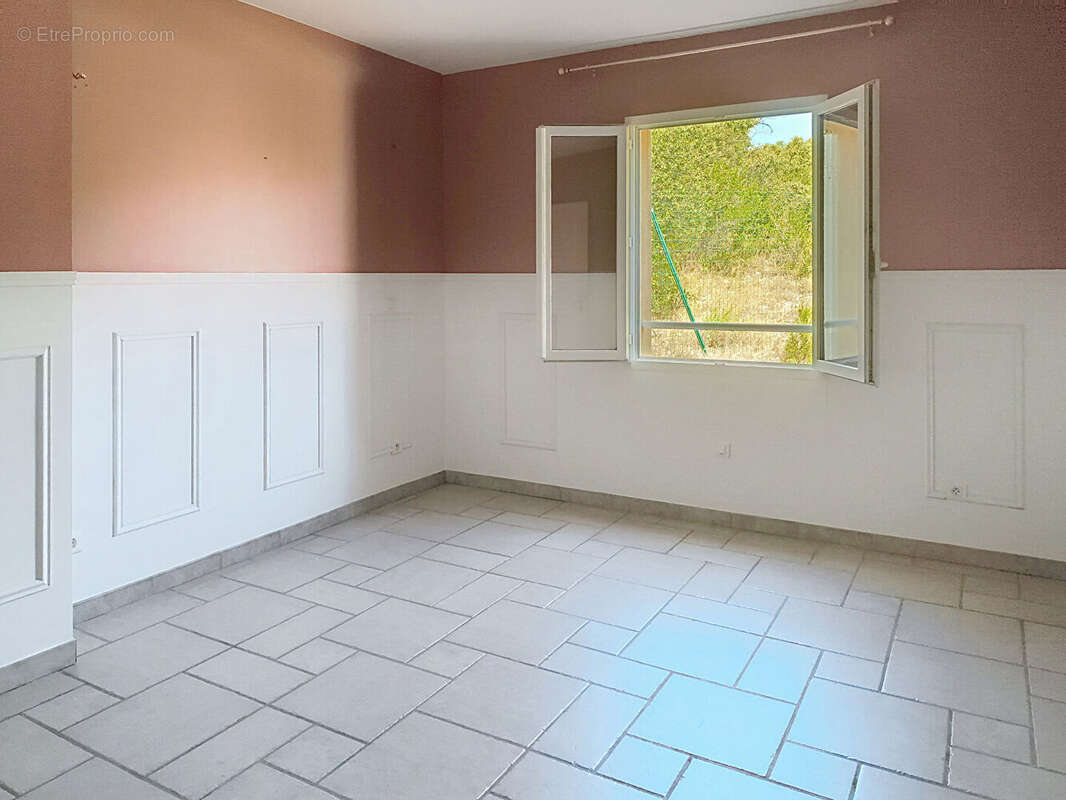 Maison à VILLENEUVE-LES-AVIGNON