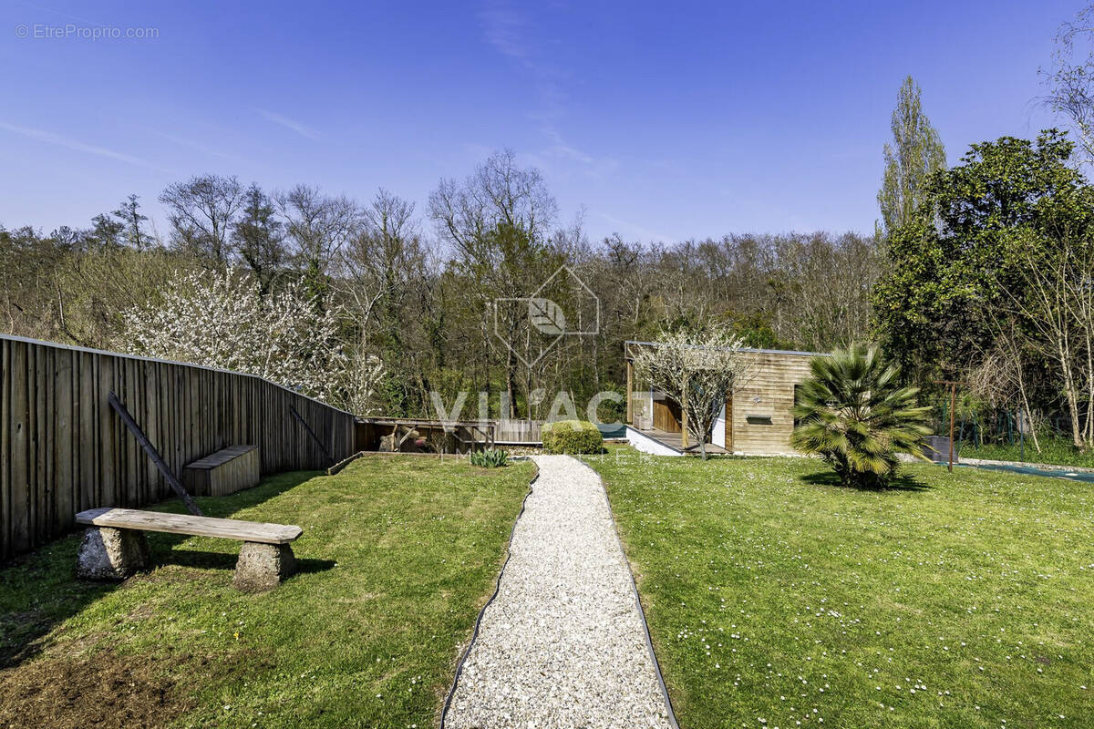 Maison à BONNETAN
