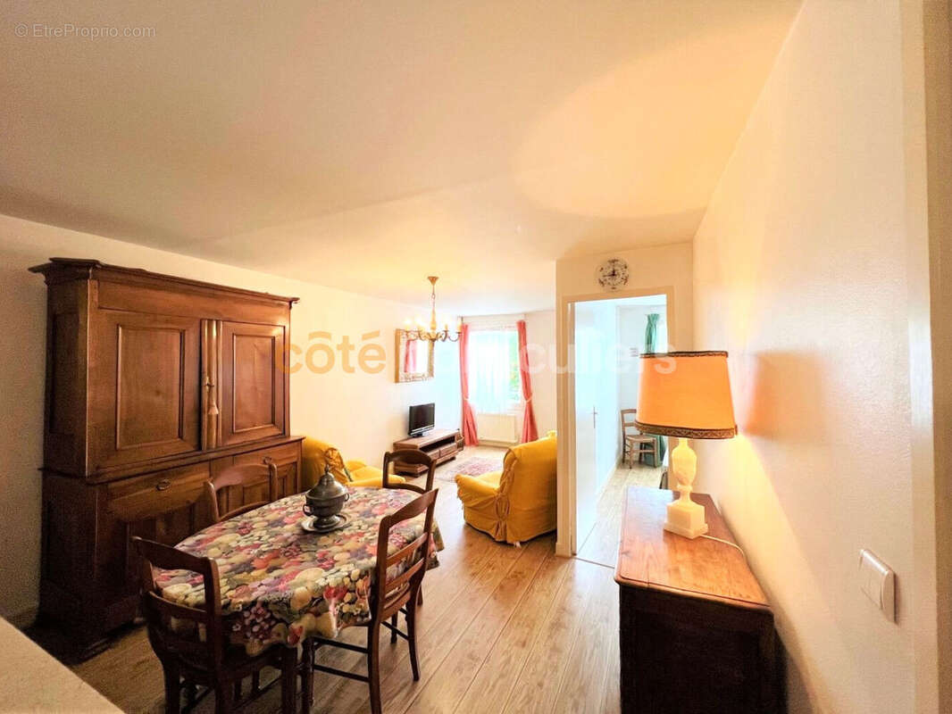 Appartement à SAINT-REMY-LES-CHEVREUSE