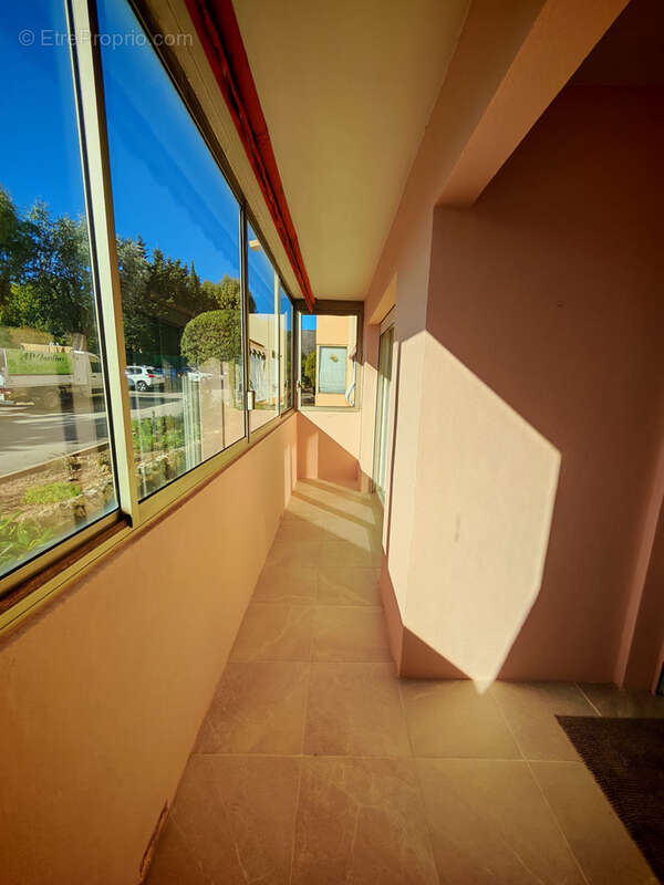 Appartement à MANDELIEU-LA-NAPOULE