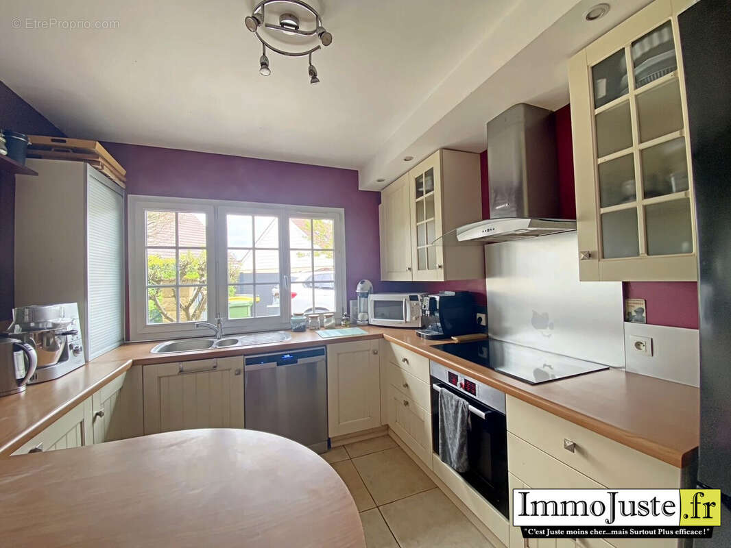 Maison à LES ESSARTS-LE-ROI