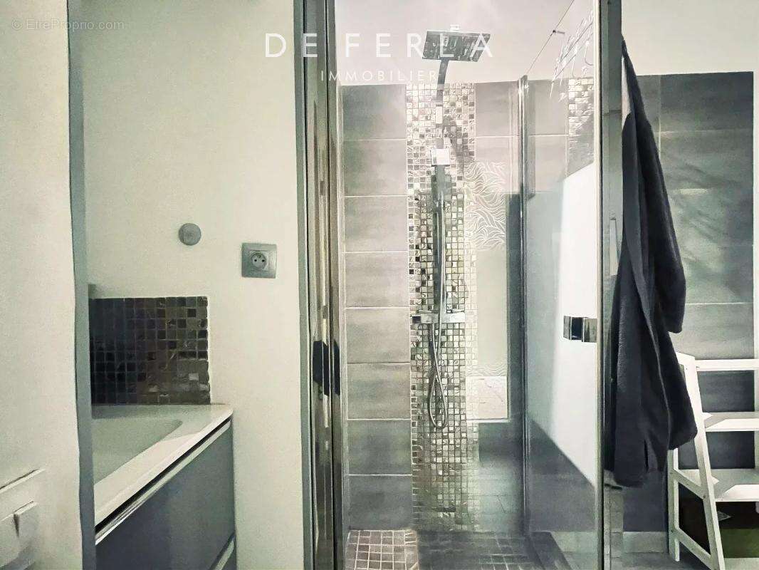 Appartement à STAINS