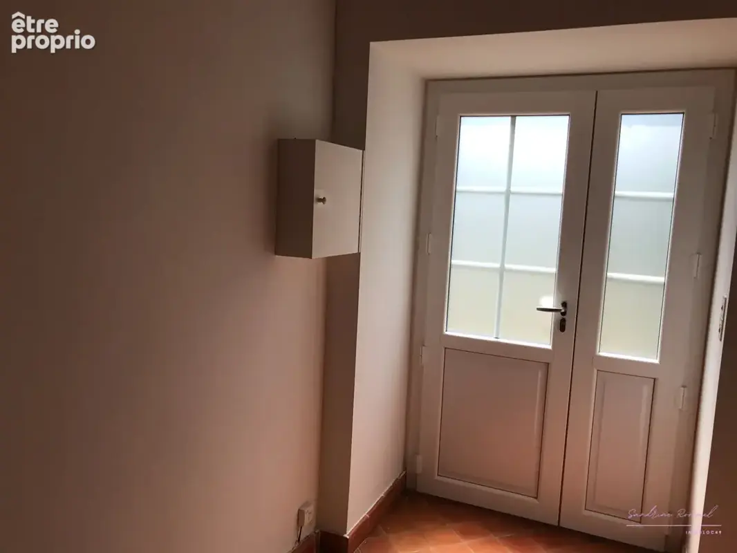 Nouveau prix  pour cette belle longère avec 2 logements indépendants loués - Rentabilité immédiate- Vihiers - photo 5