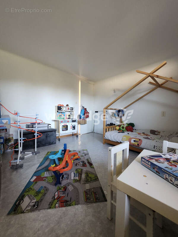 Maison à MONTREJEAU