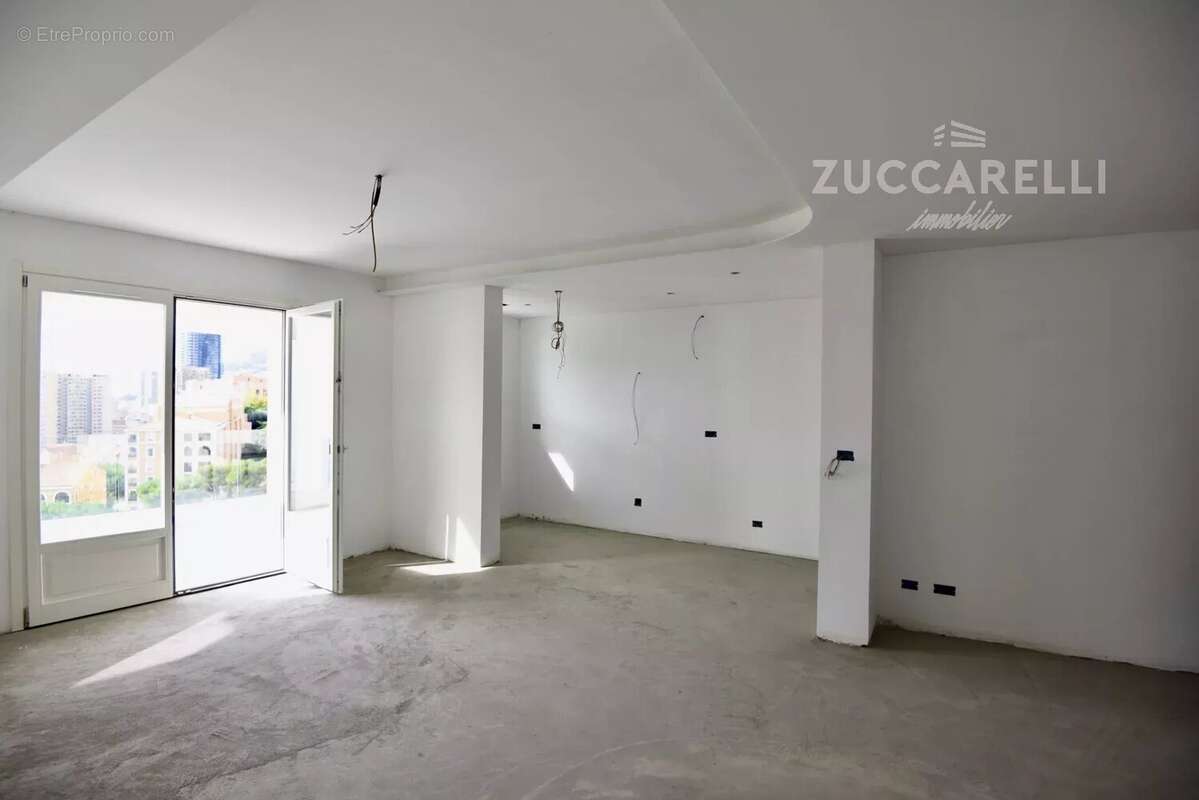 Appartement à ROQUEBRUNE-CAP-MARTIN