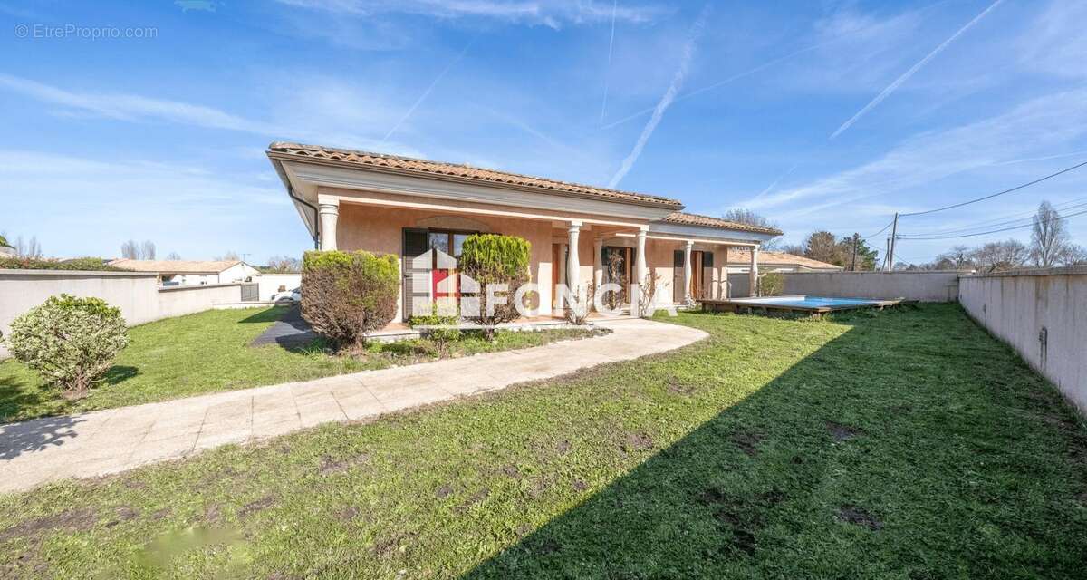 Maison à CEZAC