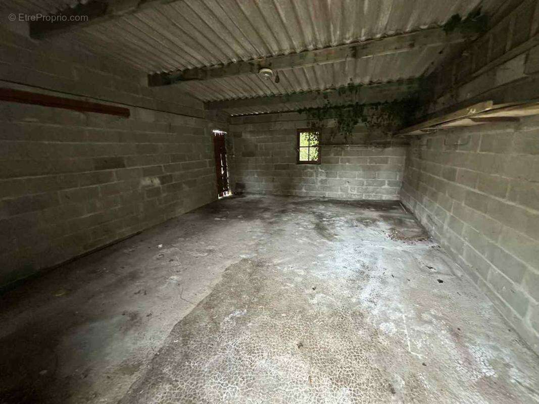 Maison à SAINT-COSME-EN-VAIRAIS